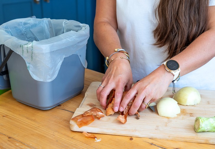 Residents get a taste for food waste recycling